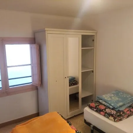 Casa Joan De Ribera Ribera de Cardos